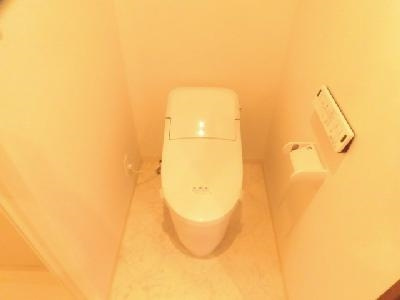 アート四条堀川のトイレ|温水洗浄便座