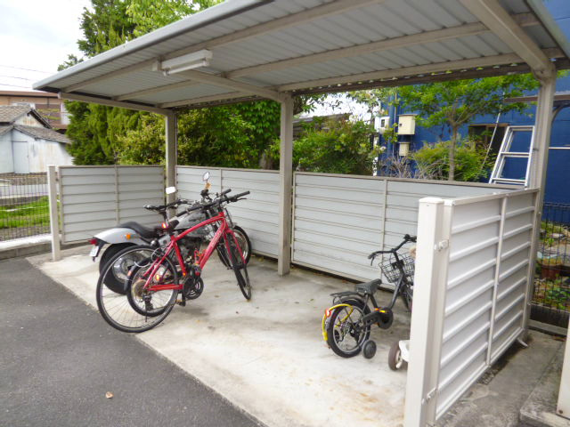 セジュール西岡のその他共用部分|自転車置き場