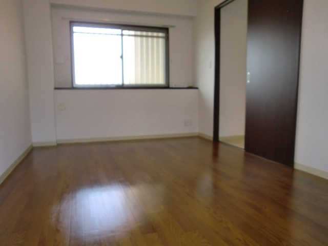 プラムサンの居間・リビング