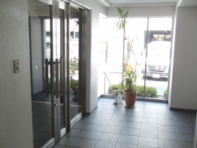 メゾンT.I.Uのロビー