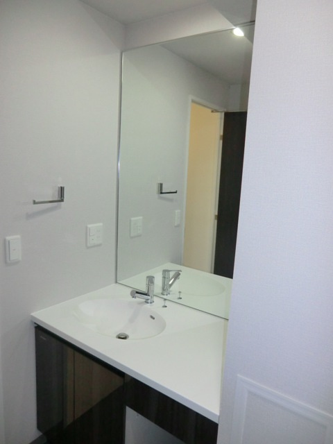 ココマリーニの独立洗面台