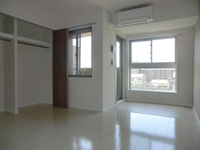 ココマリーニの居間・リビング