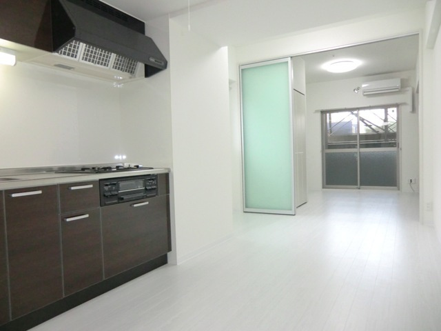 ル　ヴェール新大阪の居間・リビング