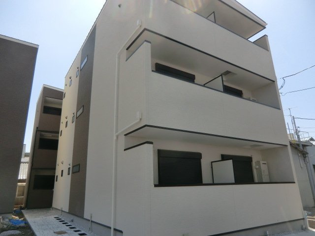 大阪市淀川区加島４丁目のハイツの外観
