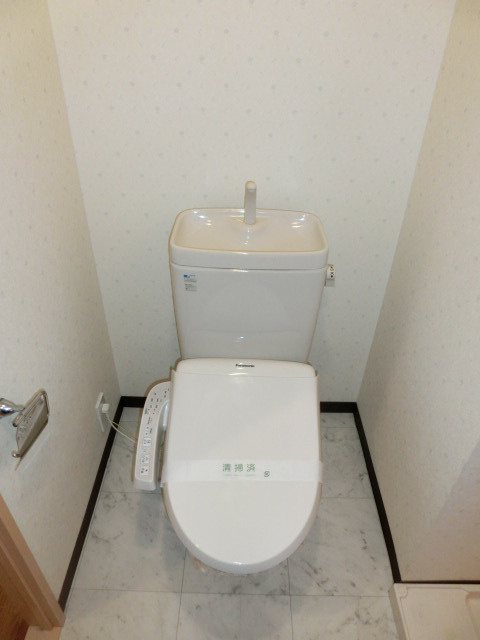 大阪市淀川区木川西４丁目の賃貸マンションのトイレ