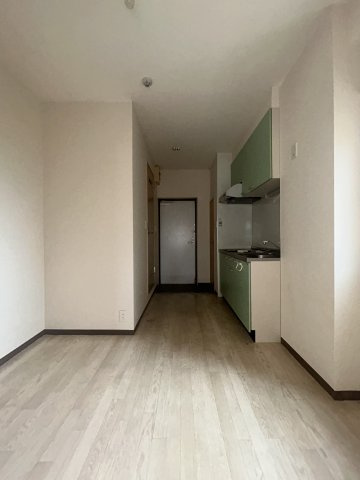 大阪市淀川区木川西４丁目の賃貸マンションの居間・リビング