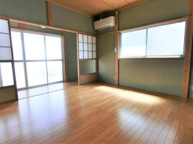 山武市井之内2966邸の洋室