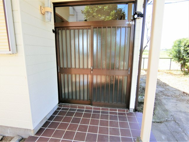 山武市井之内2966邸の玄関