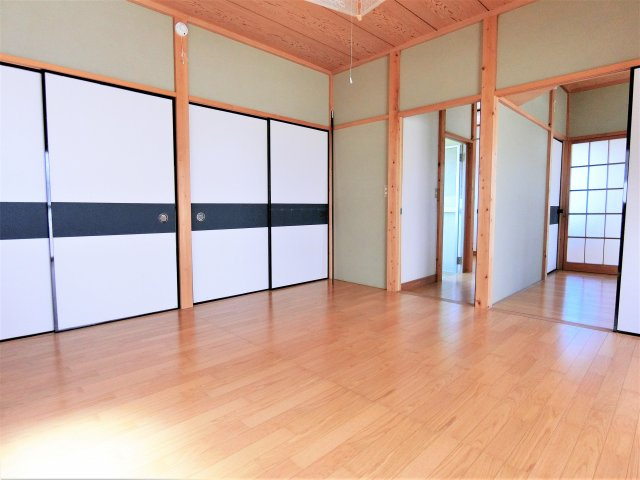 山武市井之内2966邸の洋室