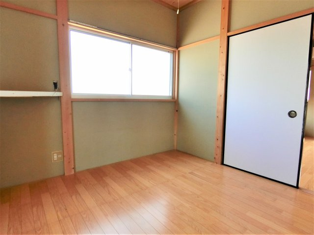 山武市井之内2966邸の洋室