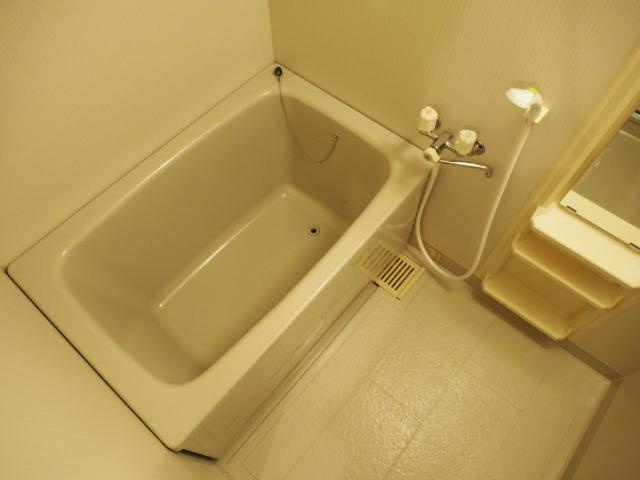 【浴室】 | 落ち着いた空間のお風呂です