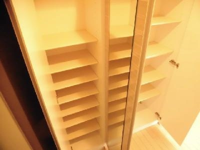 I-arts七条大宮（アイアーツ七条大宮）の収納|シューズＢＯＸ
