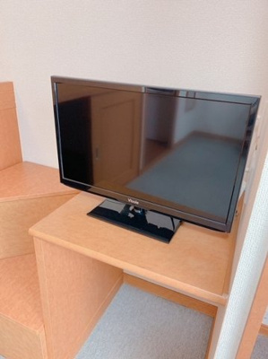 【設備】 | レオパレスシャンプルテン | 造り付ベットタイプのお部屋です。