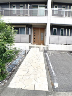 【エントランス】 | 清潔なエントランスです