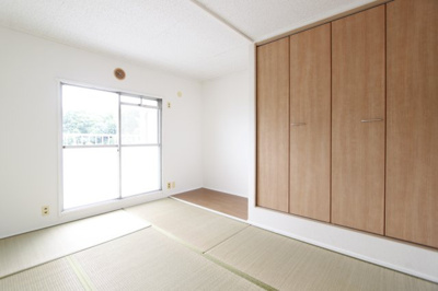 【和室】 | 関屋あしびハイツ９棟 | 趣のある和室です