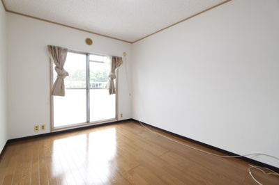 【洋室】 | 関屋あしびハイツ９棟 | ゆったりした洋室です