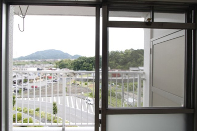 【展望】 | 関屋あしびハイツ９棟 | 西側和室からの眺望です