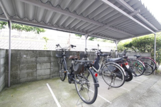 【その他共用部分】 | 関屋あしびハイツ９棟 | 駐輪場です