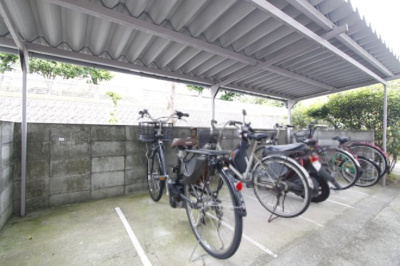 【その他共用部分】 | 関屋あしびハイツ９棟 | 駐輪場です