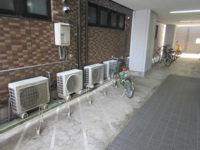 シティコート丸太町の駐車場|駐輪場