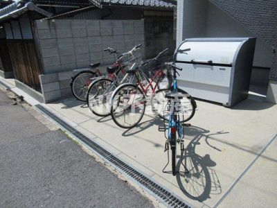 【その他共用部分】 | セレブラシオン（河内小阪賃貸） | 駐輪スペースです