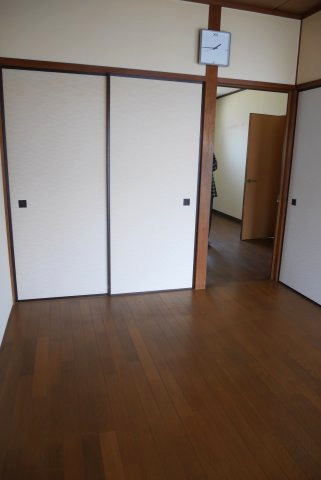 コーポ国府の洋室