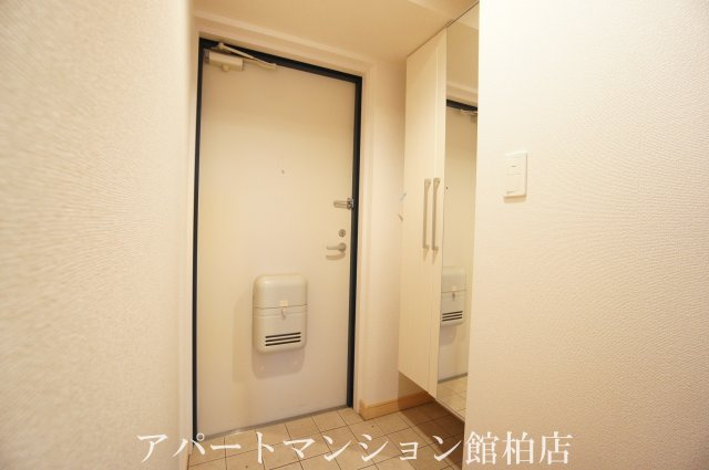 エクセレントファミリー柏の葉の玄関