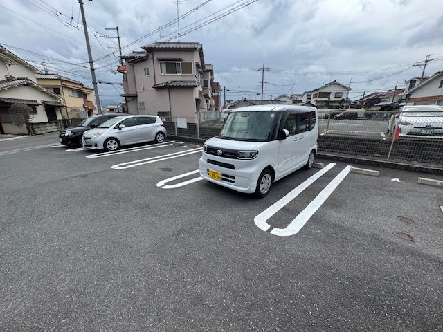 アミティエの駐車場
