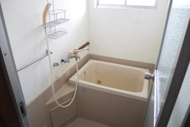 コーポ国府の浴室