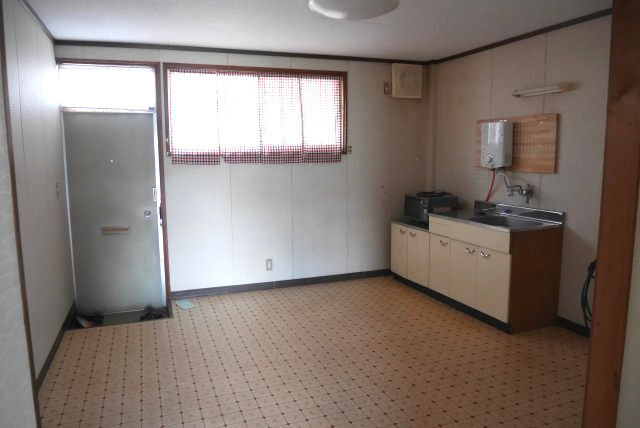 コーポ国府の居間・リビング