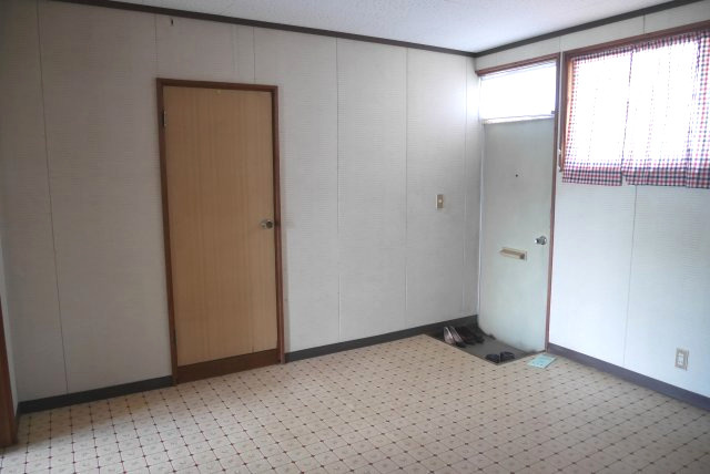 コーポ国府の居間・リビング