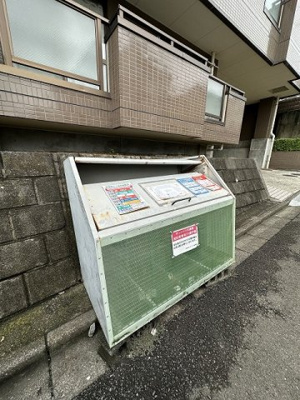 【その他共用部分】 | サンハイツ弐番館 | 敷地内ごみ置き場でごみ出しもらくらく～♪忙しい社会人さんや主婦さんにもうってつけ！