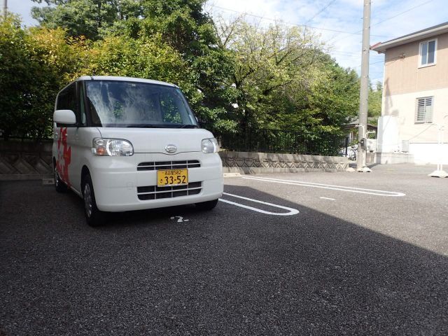 レモングラスの駐車場