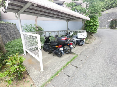 【その他共用部分】 | 港南台しらさぎ4号棟 | バイク置場