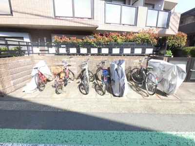 【その他共用部分】 | グレイス菊名 | 自転車置き場です。