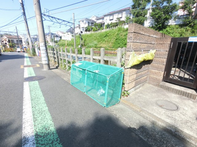 【その他共用部分】 | グレイス菊名 | ゴミ置き場です。
