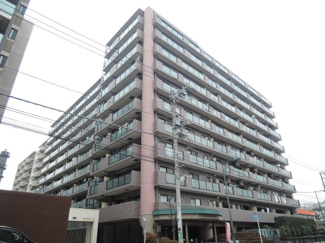 【外観】 | 相鉄線「星川」駅徒歩5分と好立地。
通勤時間の短縮でご家族と過ごす時間を増やす事が出来ます。