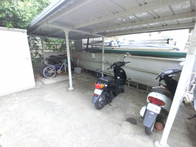 【その他共用部分】 | 港南プラザ京神 | バイク置場・駐輪場
