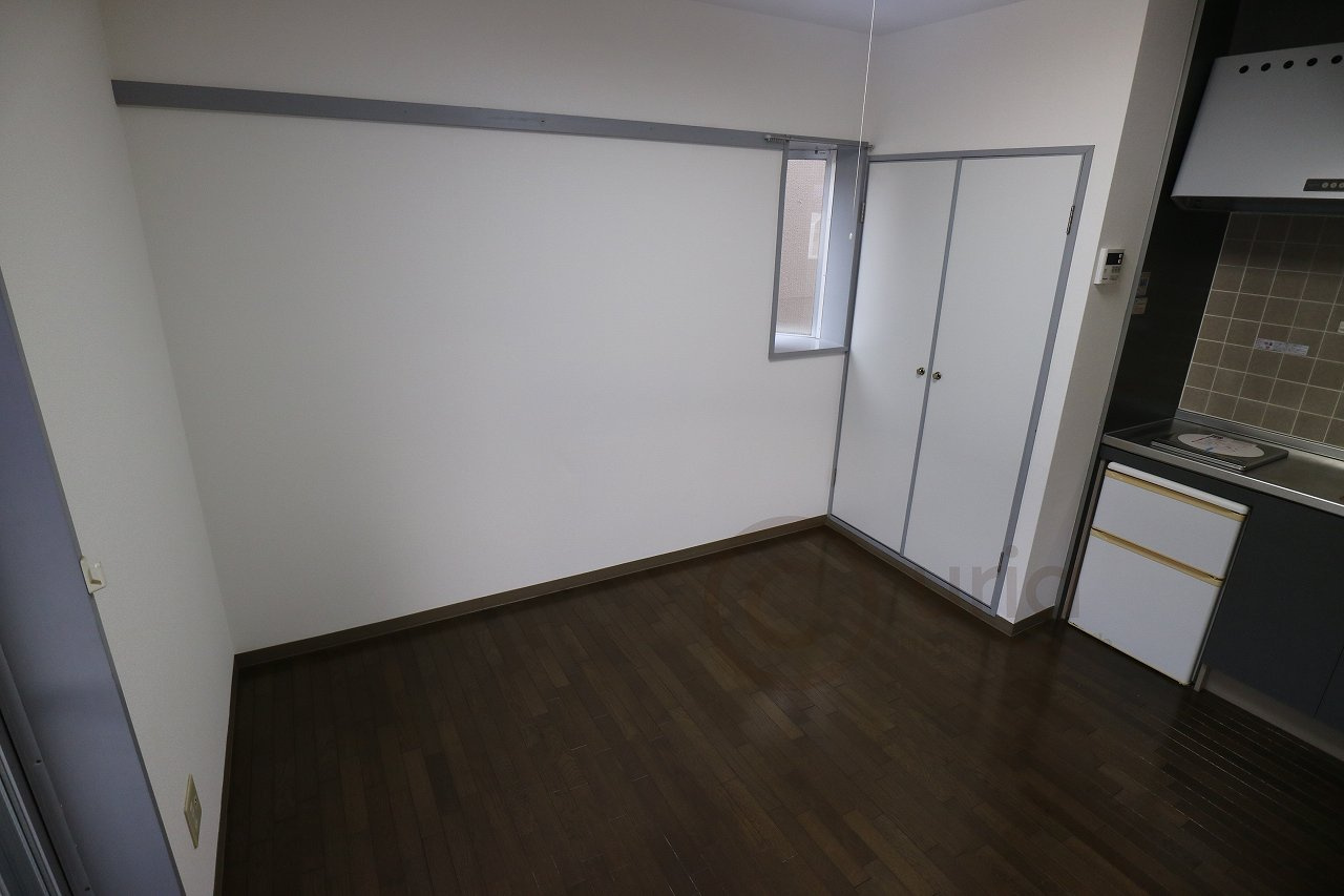 フォーラム王子公園の洋室