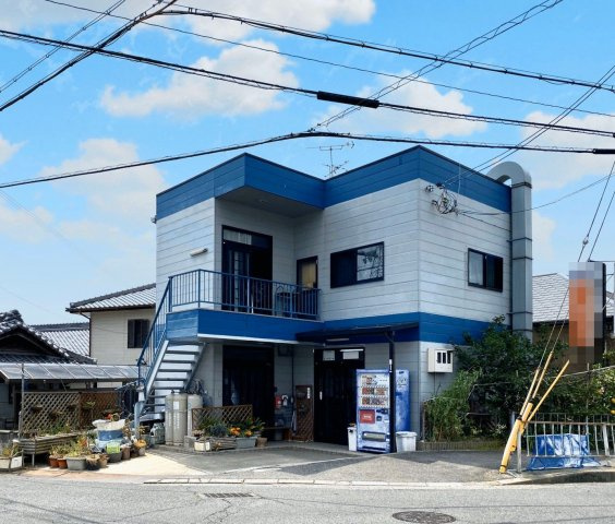 岸和田市流木町　店舗付住宅の外観