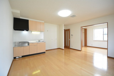 【居間・リビング】 | ハイセレールセレブB | ゆったりとした居間です