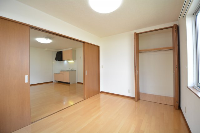 【洋室】 | ハイセレールセレブB | きれいな内装です