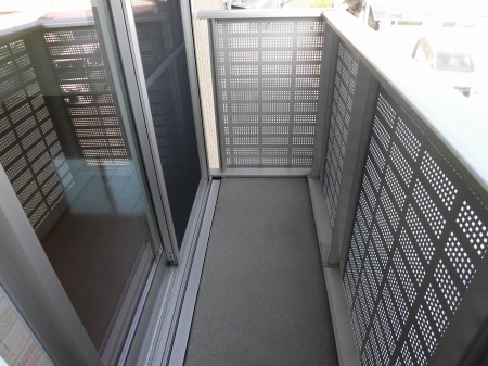 熊本市中央区大江４丁目のアパートのバルコニー