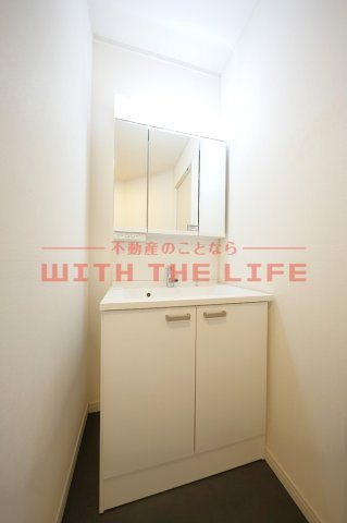 シティハイムミヤハラ【キャッシュバック対象物件】の独立洗面台|朝の支度にも助かる、独立の洗髪洗面化粧台