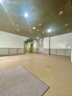 【エントランス】 | クレンツ海南 | エレベーター