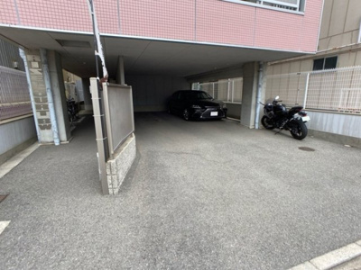 【駐車場】 | ＲＩＳＥ ＣＯＵＲＴ ＢＷ