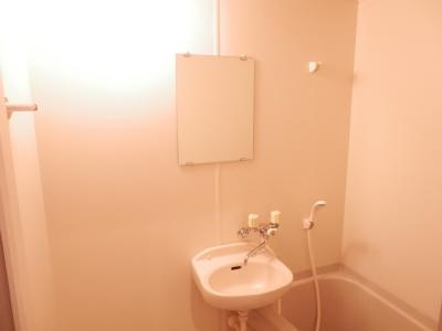 リーガル京都河原町Ⅲの洗面所|浴室洗面