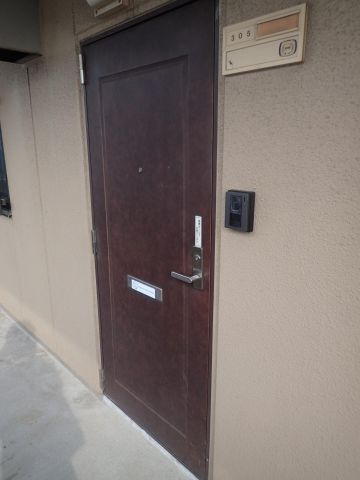 メゾン・ド・アヴァンセの玄関