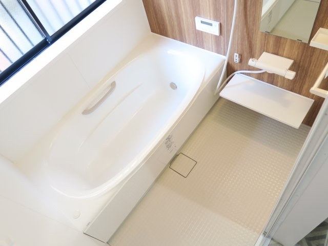 テラスアゼリアの浴室