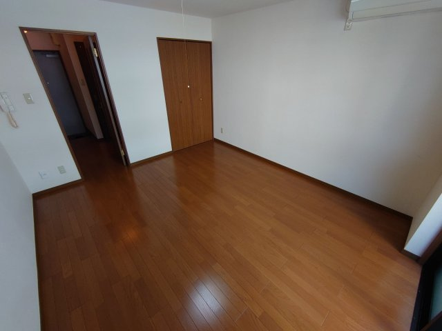 【寝室】 | マサーレ川西
